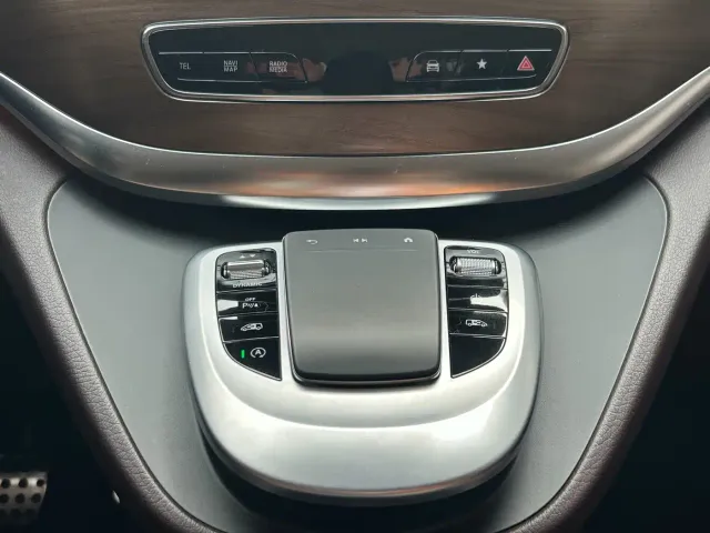 Mercedes-Benz V-Class — Фото автомобиля 6