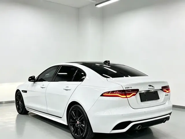 Jaguar XEL — Фото автомобиля 3