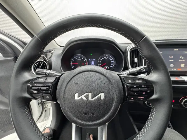 Kia KX1 — Фото автомобиля 16