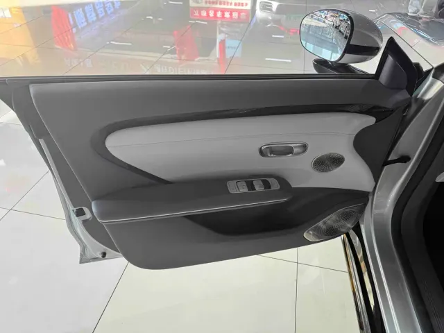 Changan Qiyuan A06 — Фото автомобиля 6