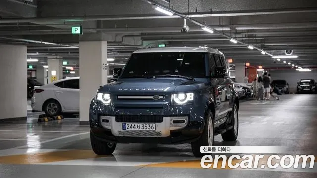 Фотография автомобиля — Land Rover Defender L663