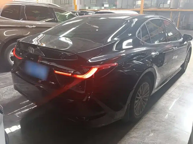 Toyota Camry — Фото автомобиля 6