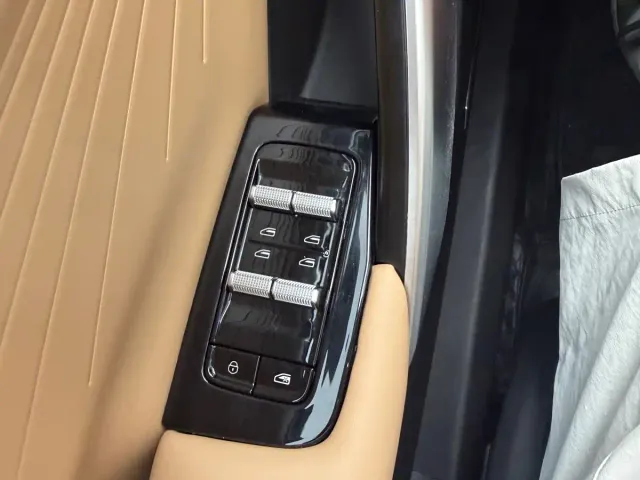 Geely Boyue L — Фото автомобиля 9
