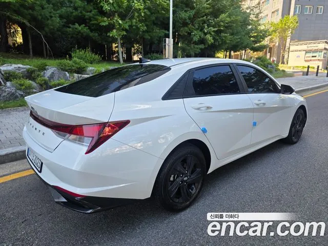 Hyundai Avante CN7 — Фото автомобиля 4