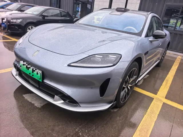 Фотография автомобиля — Shangjie Z7T