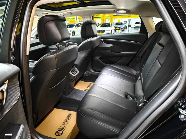 Buick LaCrosse — Фото автомобиля 10