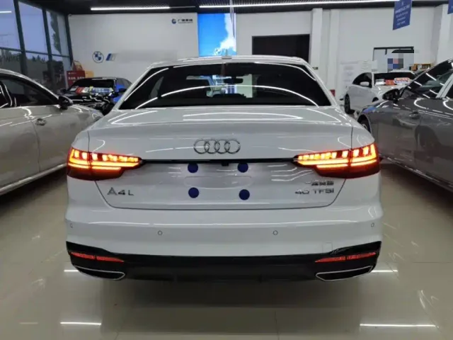 Audi A4L — Фото автомобиля 5