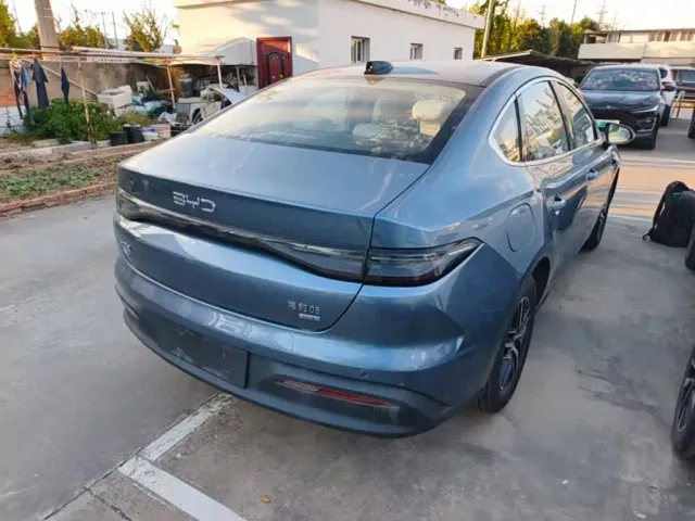 BYD Seal 05 DM-i — Фото автомобиля 6
