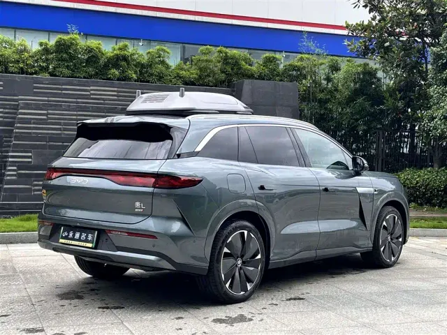 BYD Tang L — Фото автомобиля 13