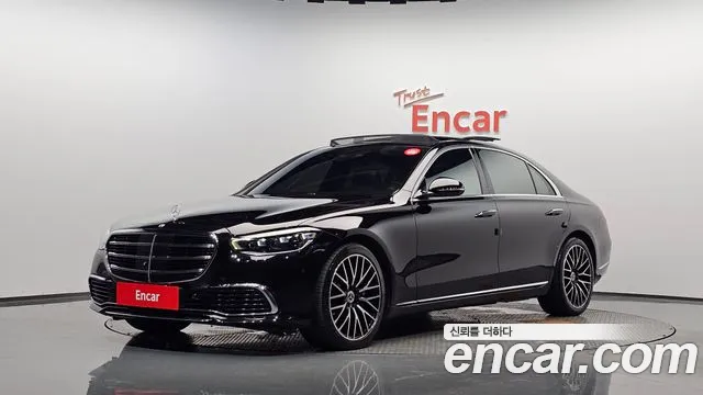 Фотография автомобиля — Mercedes-Benz S-Class
