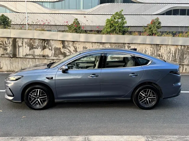 BYD Seal 05 DM-i — Фото автомобиля 4