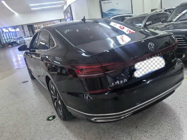 Volkswagen Passat — Фото автомобиля 5