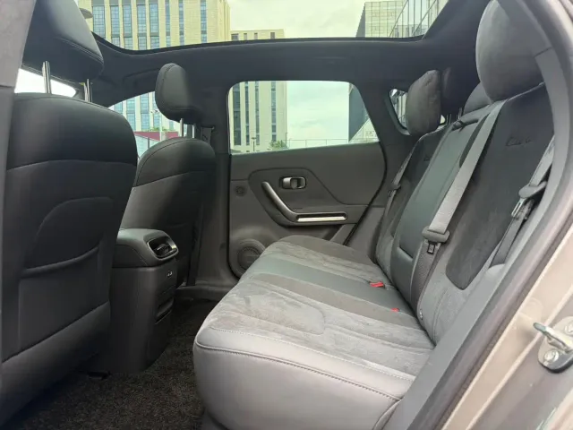 Leapmotor Lafa 5 — Фото автомобиля 11