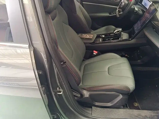 Geely Boyue — Фото автомобиля 24