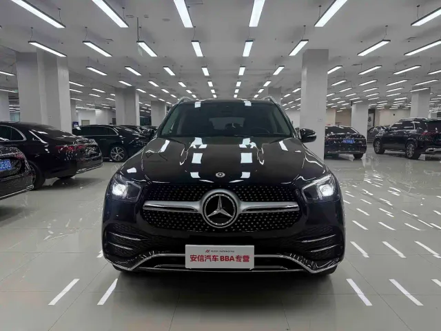 Фотография автомобиля — Mercedes-Benz GLE-Class