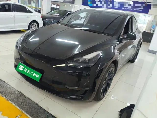 Фотография автомобиля — Tesla Model Y