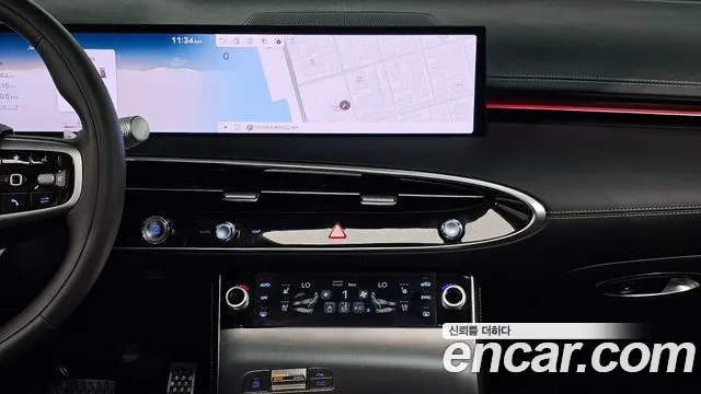 Genesis GV70 — Фото автомобиля 14