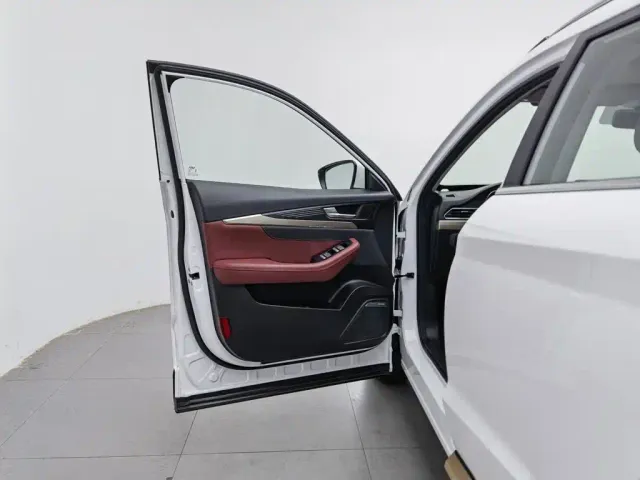 Jetour X70 — Фото автомобиля 8