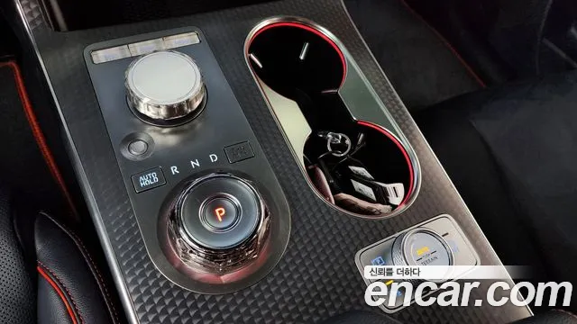 Genesis GV80 — Фото автомобиля 9