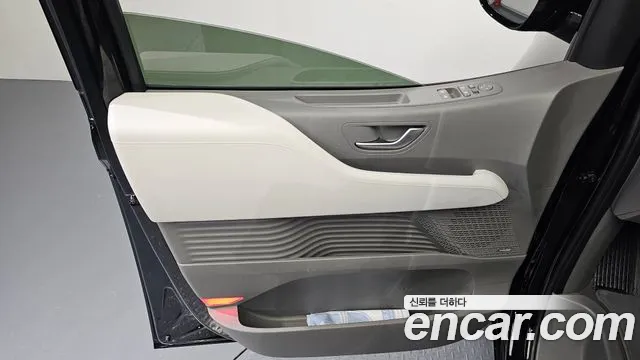 Hyundai Staria — Фото автомобиля 13