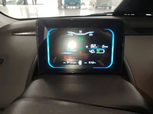 Changan Lumin — Фото автомобиля 11