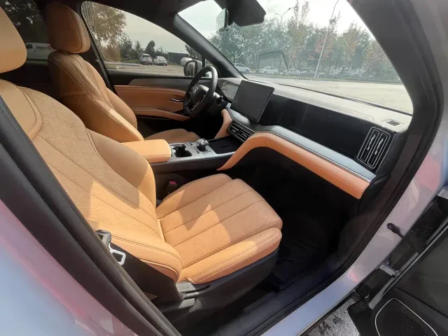 BYD Song L DM-i — Фото автомобиля 14