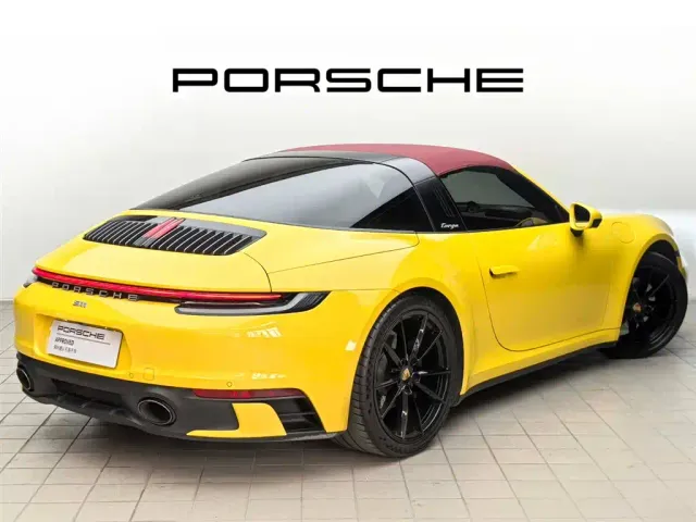 Porsche 911 — Фото автомобиля 7