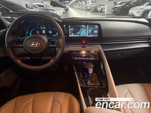 Hyundai Avante CN7 — Фото автомобиля 5