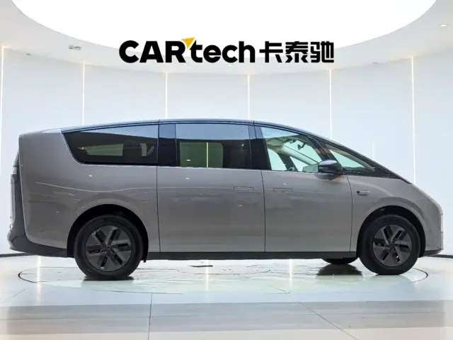 Li Auto MEGA — Фото автомобиля 4