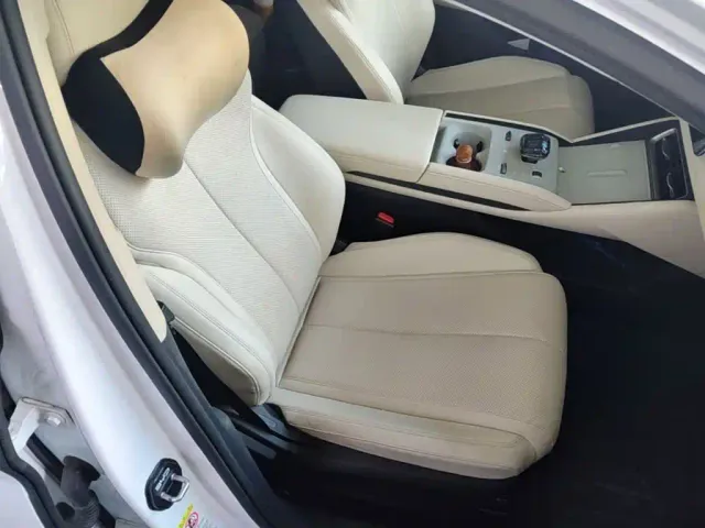 BYD Qin L — Фото автомобиля 24