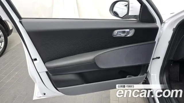 Hyundai Ioniq 6 — Фото автомобиля 24