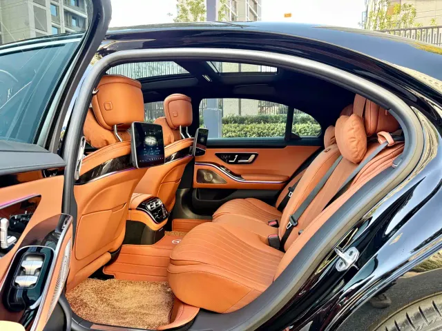 Mercedes-Benz S-Class — Фото автомобиля 10
