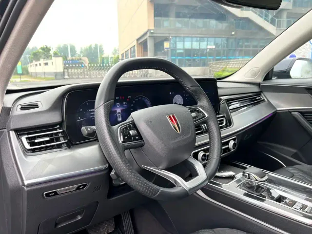 Hongqi HS5 — Фото автомобиля 11
