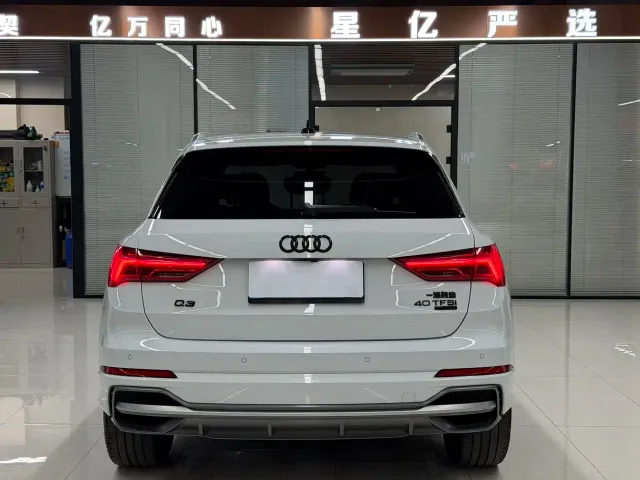 Audi Q3 — Фото автомобиля 22