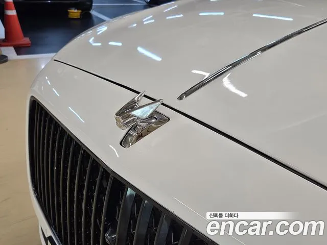 Bentley Flying Spur — Фото автомобиля 9