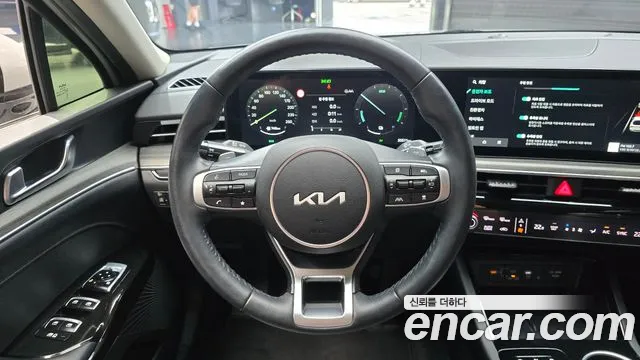 Kia K5 Generation 3 — Фото автомобиля 19