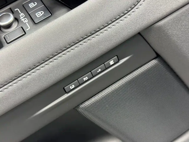 Land Rover Range Rover Evoque — Фото автомобиля 16