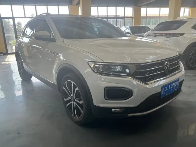 Volkswagen T-Roc — Фото автомобиля 2