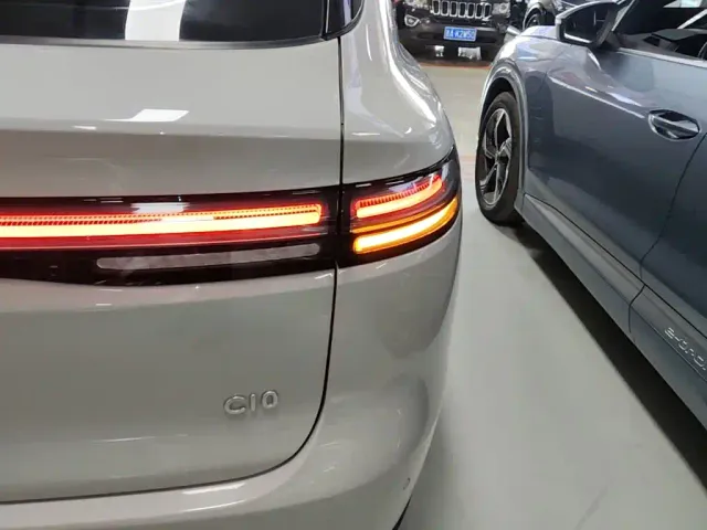 Leapmotor C10 — Фото автомобиля 7
