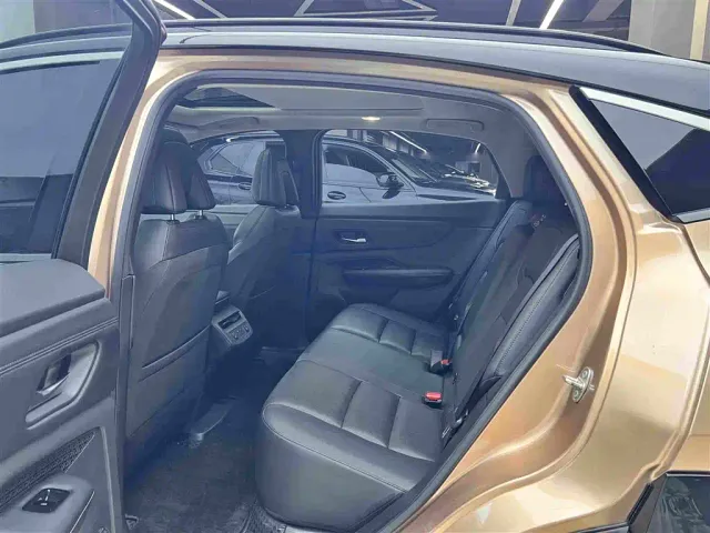Nissan Ariya — Фото автомобиля 10