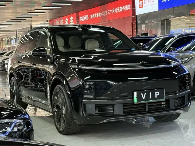 Li Auto L9 — Фото автомобиля 3