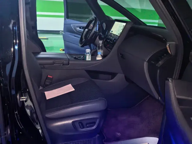 Toyota Alphard — Фото автомобиля 15