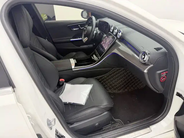 Mercedes-Benz C-Class — Фото автомобиля 4