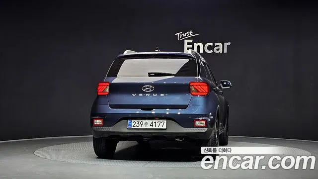 Hyundai Venue — Фото автомобиля 4
