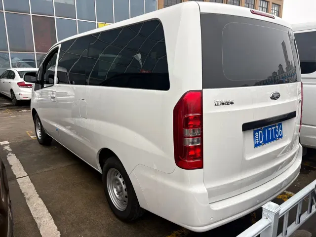 JAC Refine M3 — Фото автомобиля 9