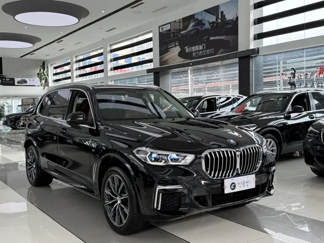 BMW X5 — Фото автомобиля 3