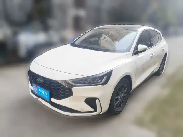 Фотография автомобиля — Ford Focus
