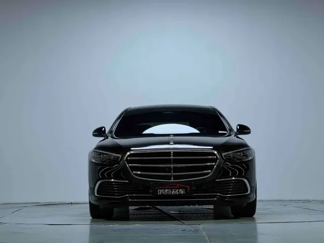 Mercedes-Benz S-Class — Фото автомобиля 3