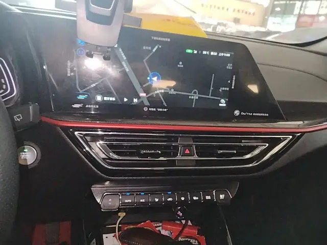Changan Oushang X5 — Фото автомобиля 12