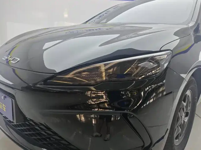 BYD Seal 05 DM-i — Фото автомобиля 5